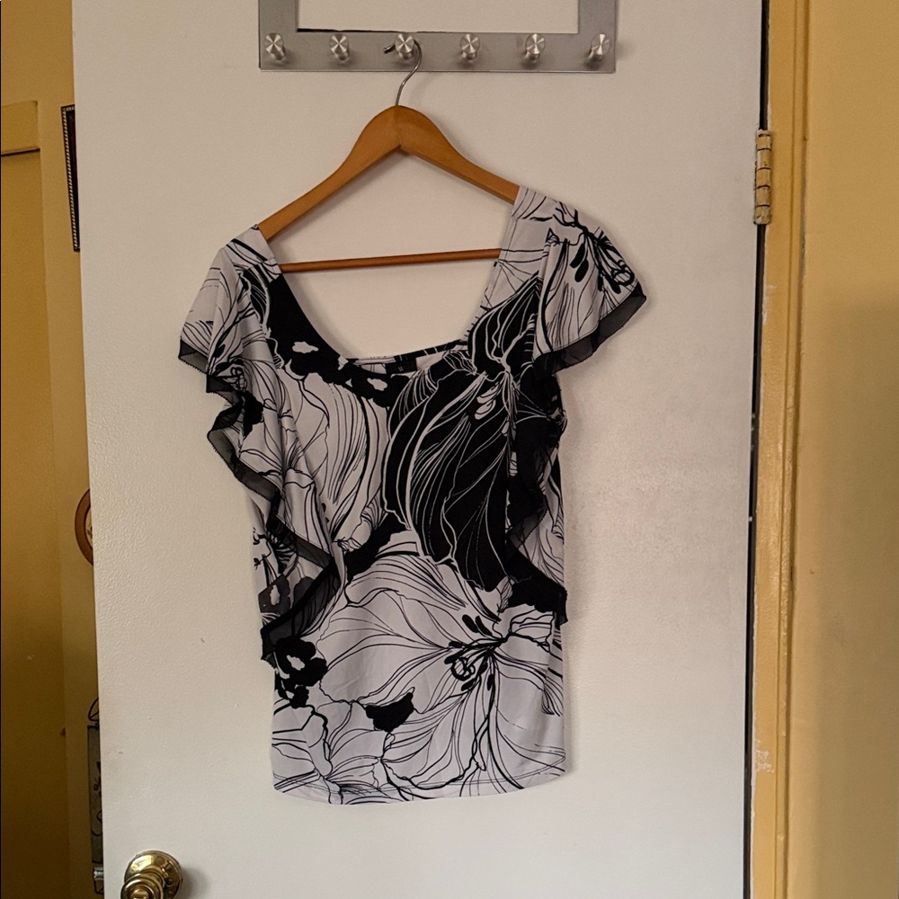 Worthington Black and White Floral Blouse
